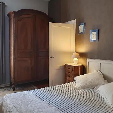 D'hotes La Hourqueyre Bed & Breakfast Saint-Yzans-de-Médoc