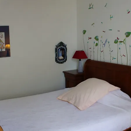 D'hotes La Hourqueyre Bed & Breakfast