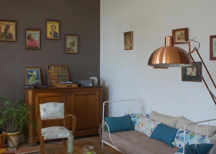 D'hotes La Hourqueyre Bed & Breakfast 3*